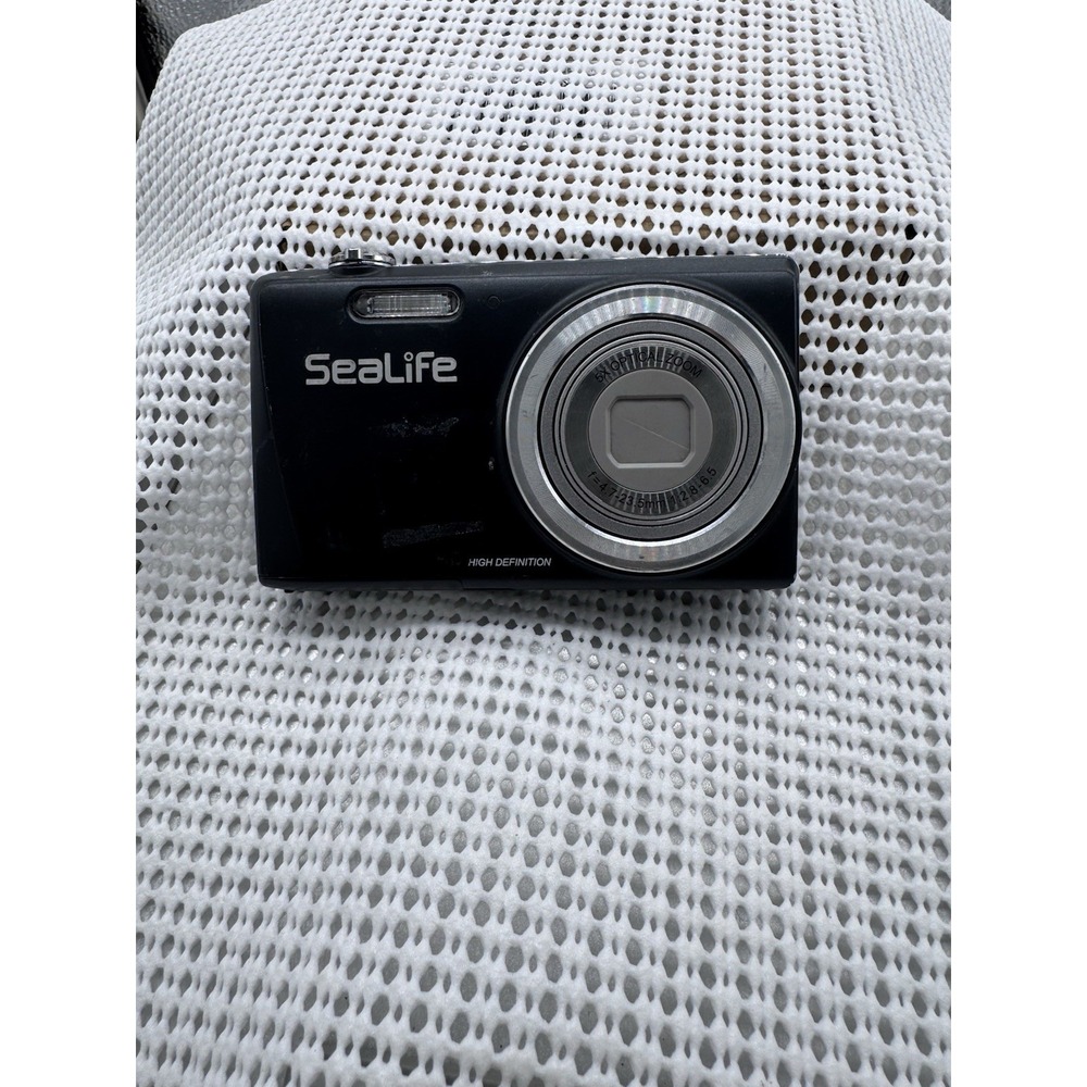 SeaLife DC1400 Digital Camera Black 14MP For Parts Or Repair Powers On